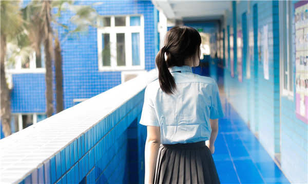 青冈如何找到一个可以帮助我生孩子的女人？