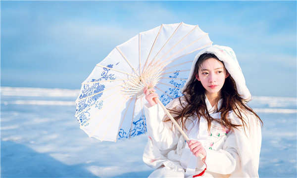 青冈试管代怀生子多少钱一个？助孕之路的费用分析与方案选择